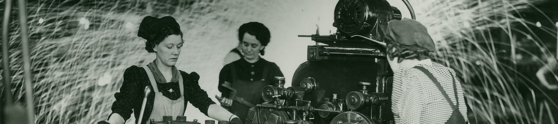Female Lathe Operators at Acton Works 1942