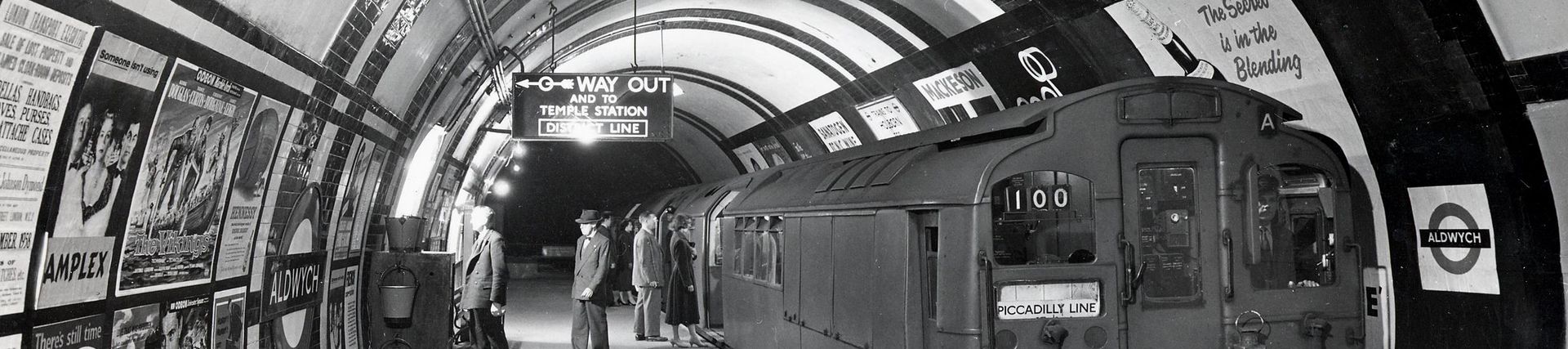 Aldwych station platform, 1958